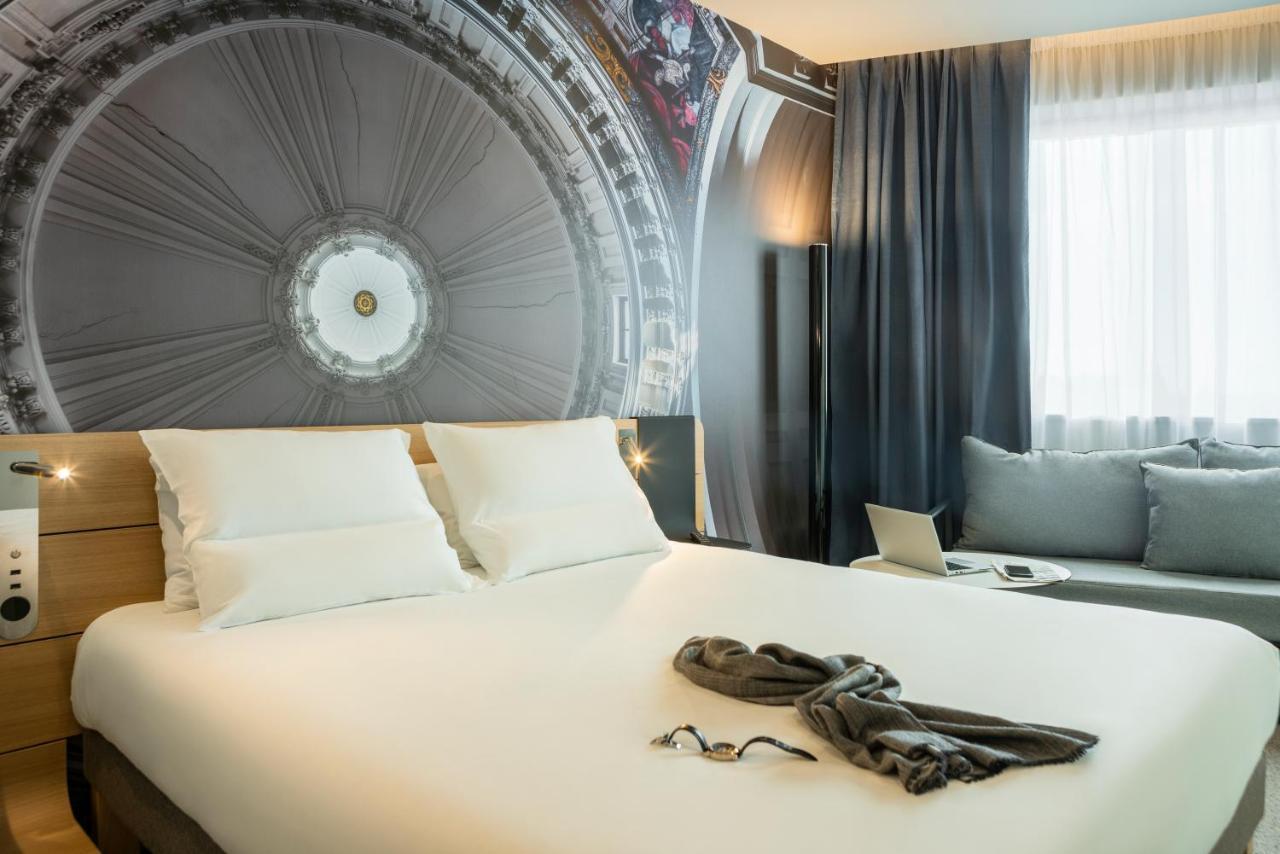 Novotel Paris 20 Belleville ภายนอก รูปภาพ