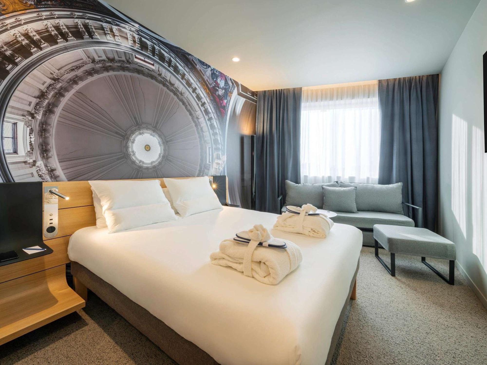 Novotel Paris 20 Belleville ภายนอก รูปภาพ